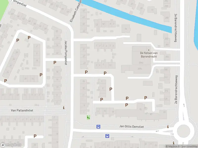 Ambulance met grote spoed naar de Van Beverenvliet in Barendrecht