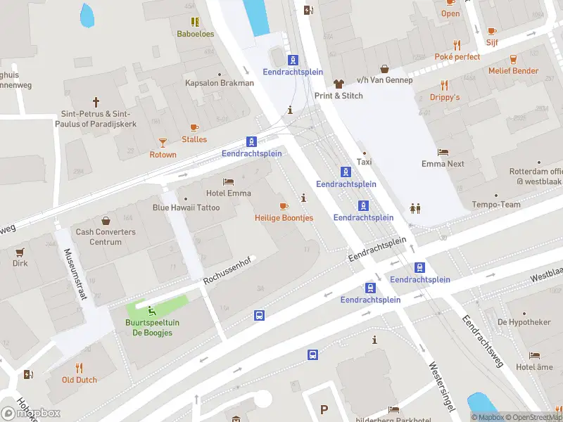 Ambulance met grote spoed naar de Eendrachtsplein in Rotterdam