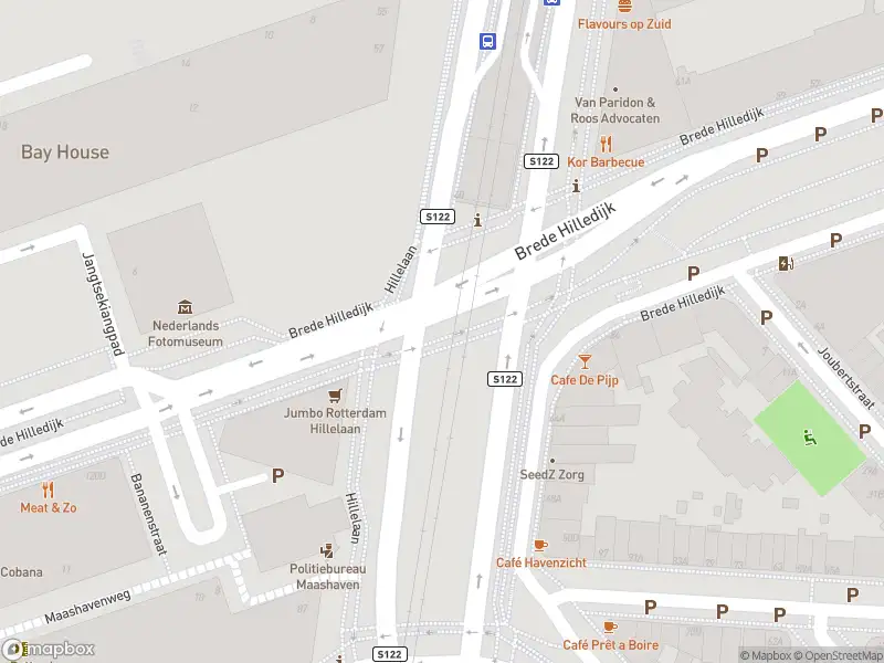 Ambulance naar de Hillelaan in Rotterdam