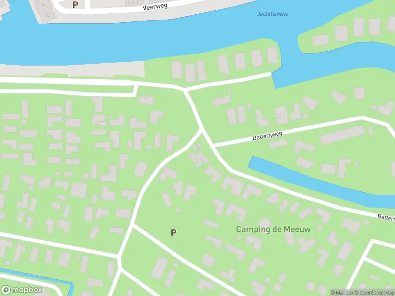 Brandweer met gepaste spoed naar de Batterijweg in Brielle vanwege een buitenbrand