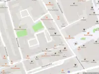 Ambulance met gepaste spoed naar de Schiedamsesingel in Rotterdam