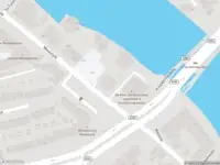 Ambulance met gepaste spoed naar de Hendrick Rietschoofplein in Zaandam