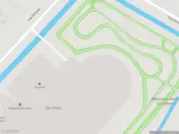 Ambulance met grote spoed naar de Jaap Edenweg in 's-Gravenhage