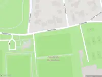 Brandweer met gepaste spoed naar de Tegelerweg in Enschede
