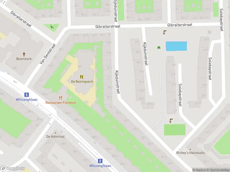 Ambulance met grote spoed naar de Van Gentstraat in Amsterdam