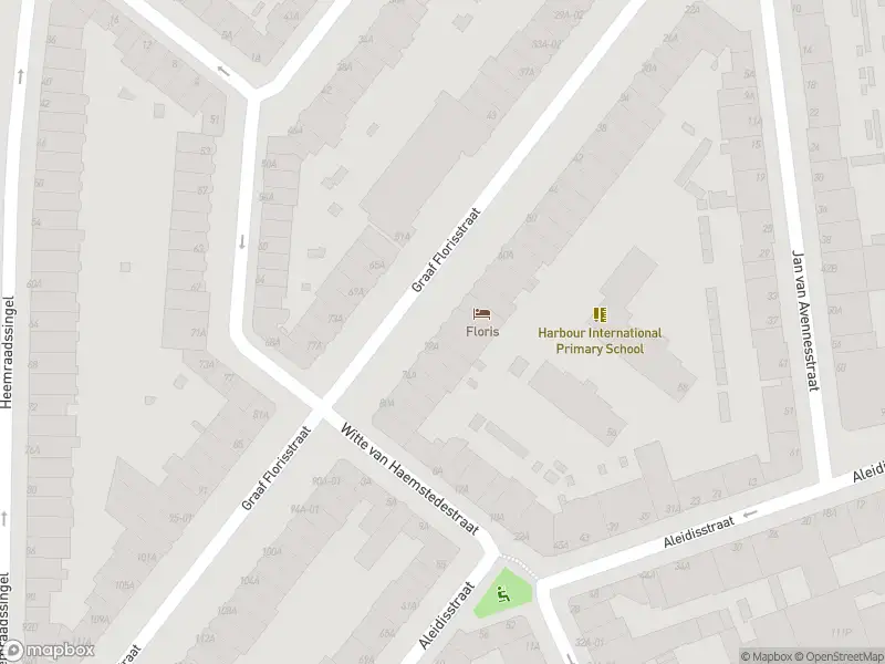 Ambulance met gepaste spoed naar de Graaf Florisstraat in Rotterdam