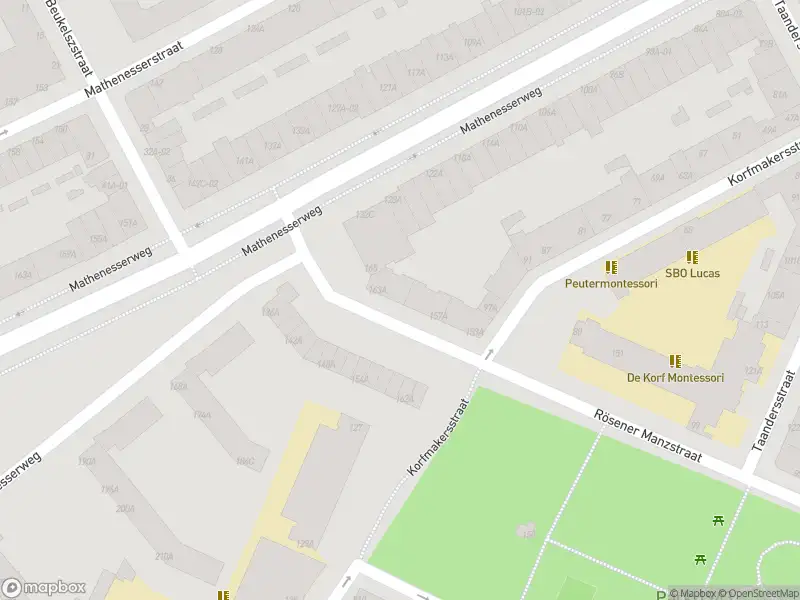 Ambulance met gepaste spoed naar de Rösener Manzstraat in Rotterdam