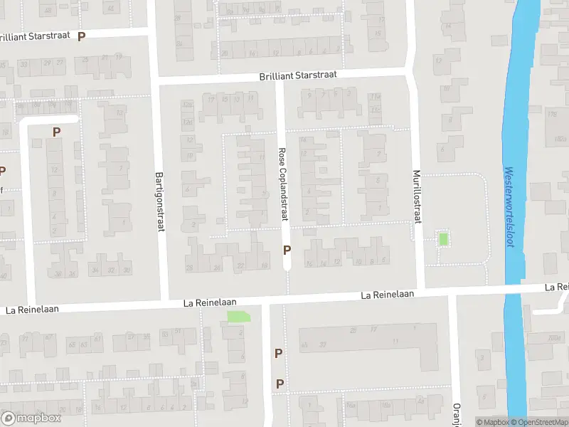 Ambulance met grote spoed naar de Rose Coplandstraat in Bovenkarspel