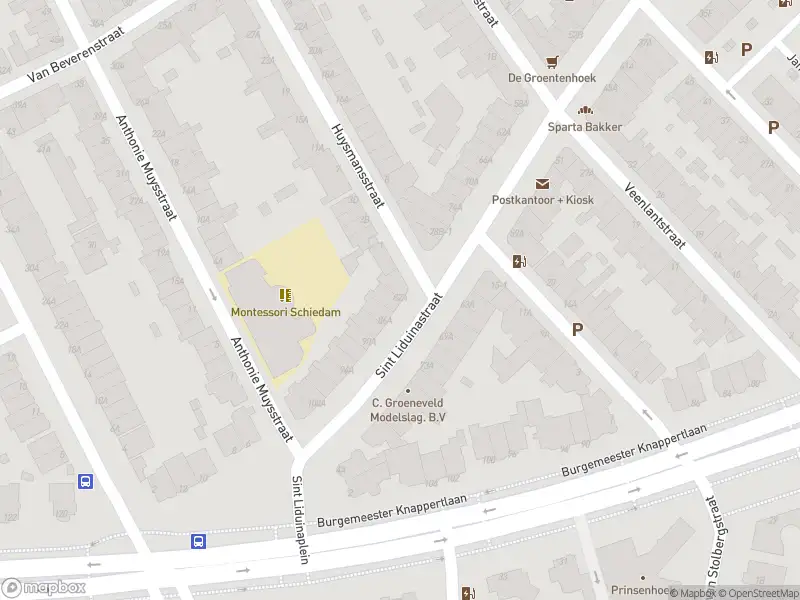 Ambulance met gepaste spoed naar de Sint Liduinastraat in Schiedam