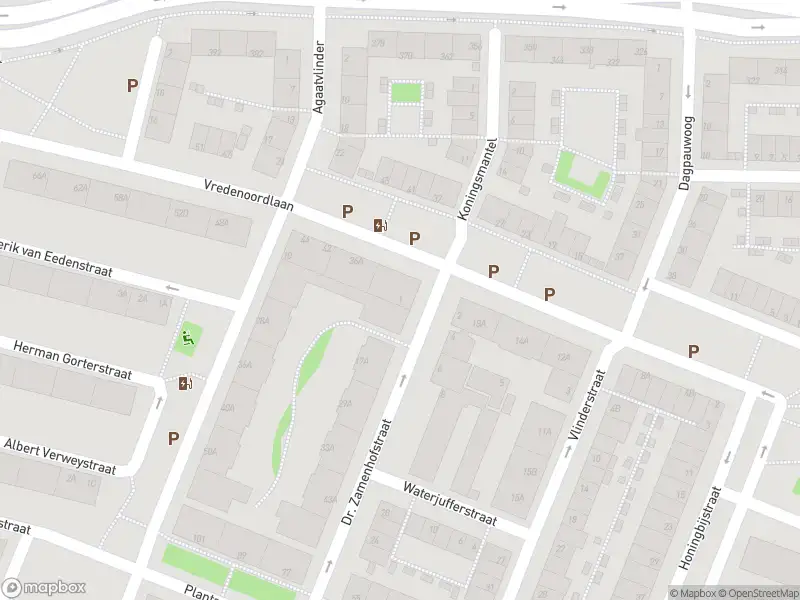 Ambulance met grote spoed naar de Dr. Zamenhofstraat in Rotterdam