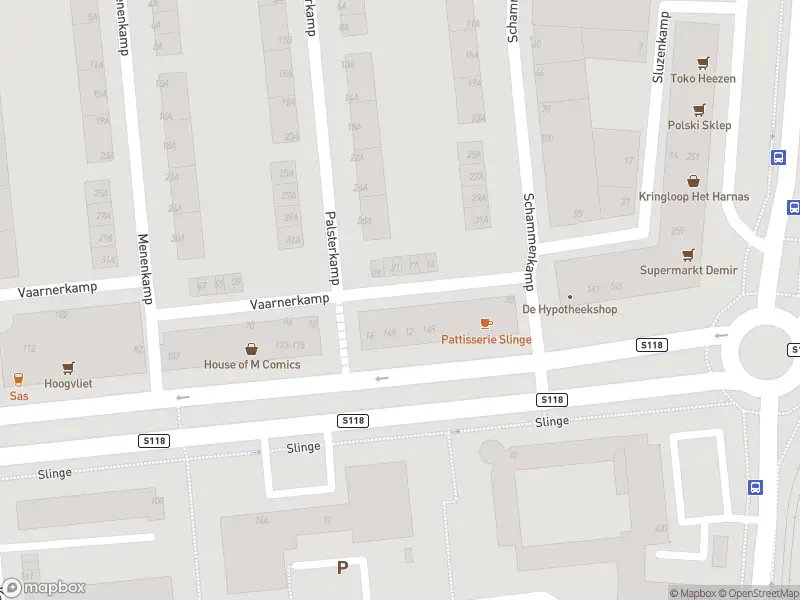 Ambulance met grote spoed naar de Vaarnerkamp in Rotterdam