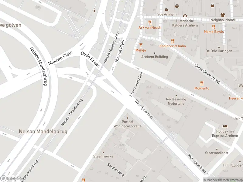 Brandweer met gepaste spoed naar de Willemsplein in Arnhem