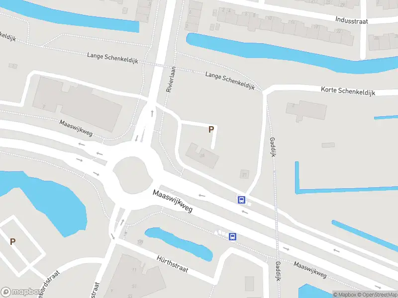 Ambulance met grote spoed naar de Rivierlaan in Spijkenisse