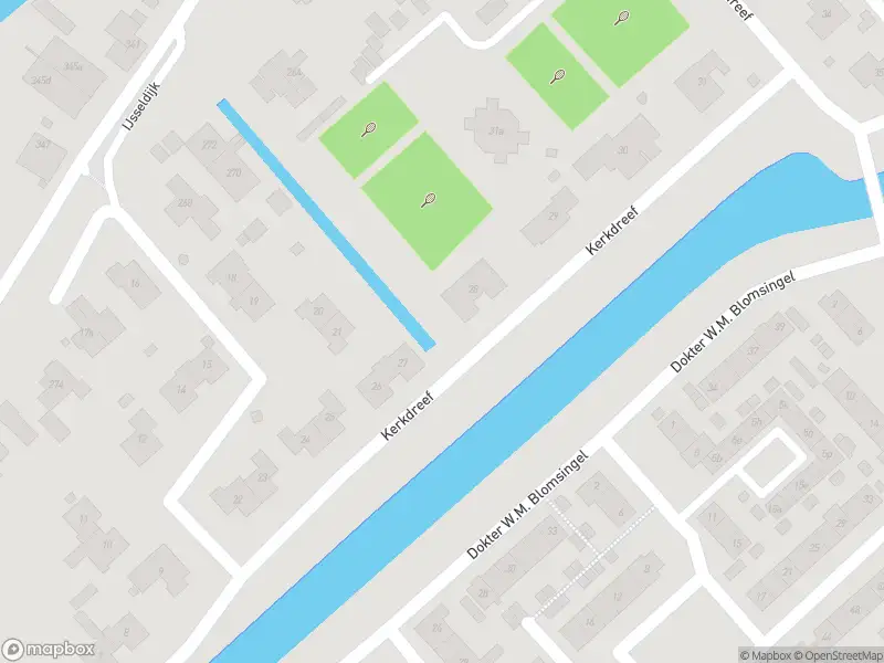 Ambulance met gepaste spoed naar de Kerkdreef in Krimpen aan den IJssel