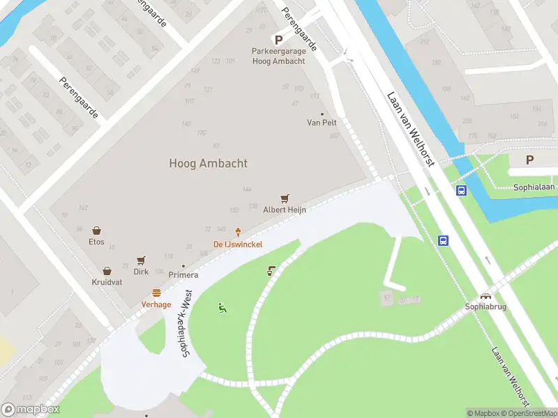 Ambulance met grote spoed naar de Sophiapromenade in Hendrik-Ido-Ambacht