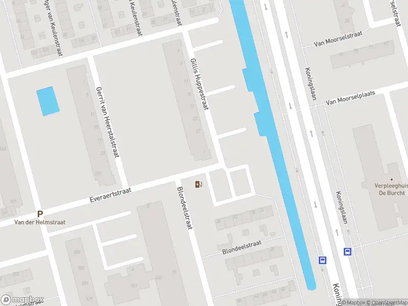 Ambulance met gepaste spoed naar de Everaertstraat in Rotterdam