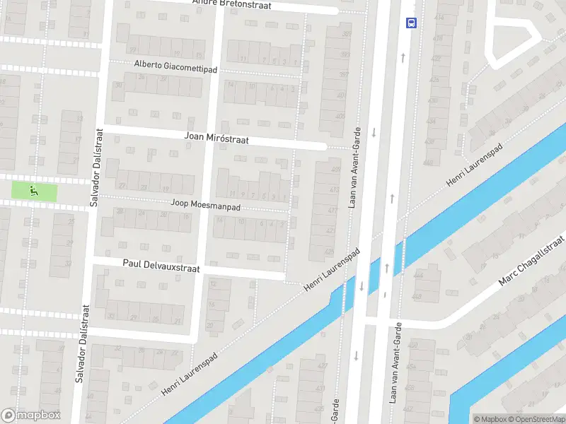 Ambulance met gepaste spoed naar de Joop Moesmanpad in Rotterdam