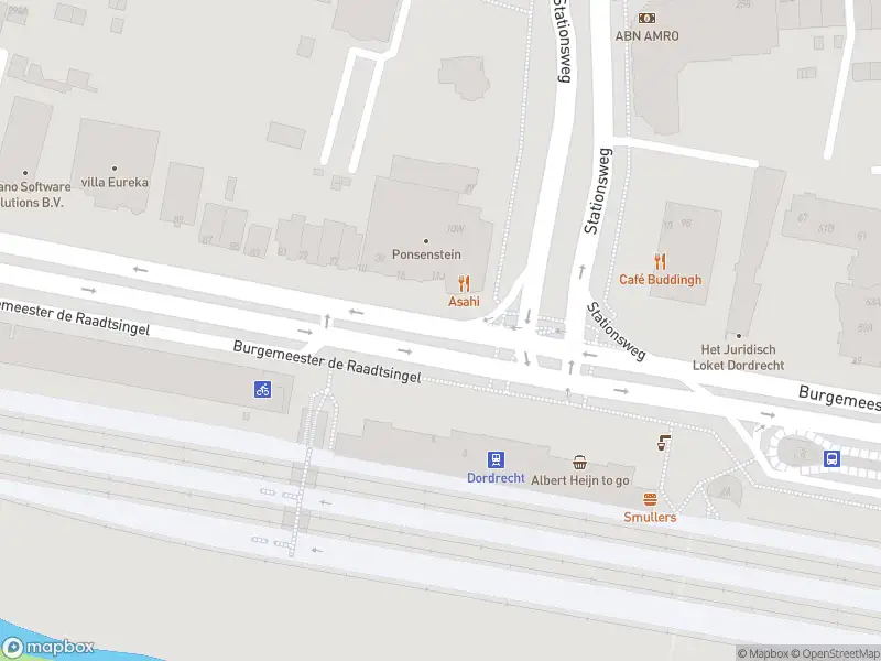 Ambulance met gepaste spoed naar de Stationsplein in Dordrecht