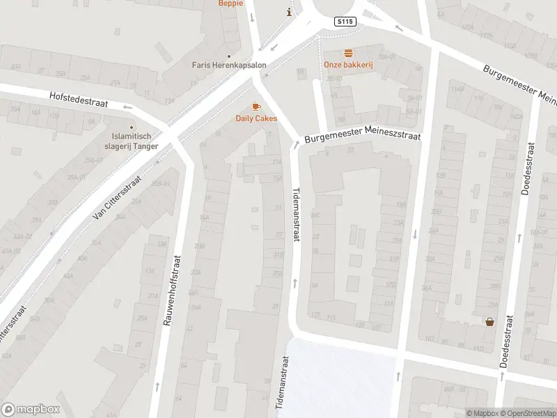 Ambulance met grote spoed naar de Tidemanstraat in Rotterdam