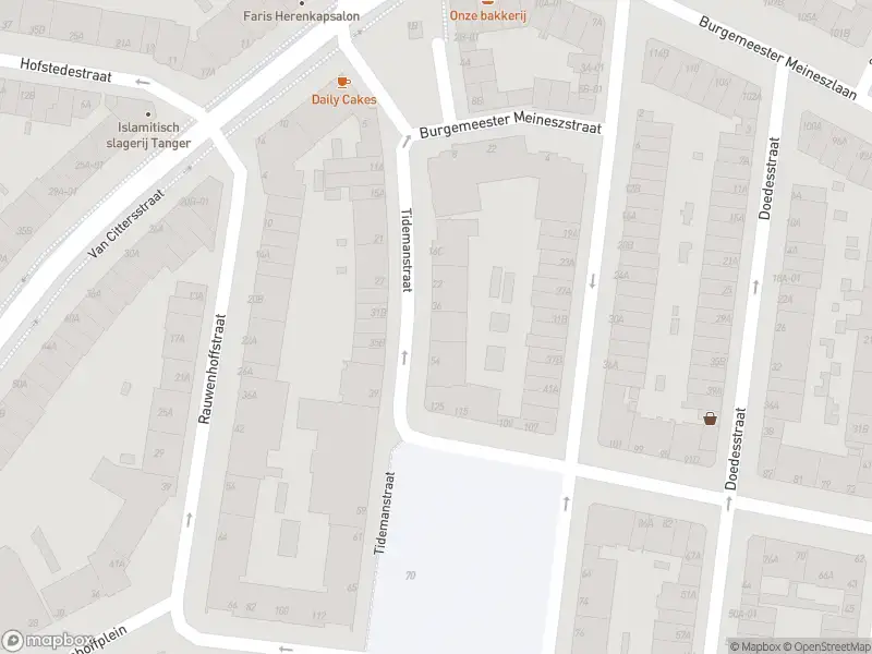 Ambulance met gepaste spoed naar de Tidemanstraat in Rotterdam