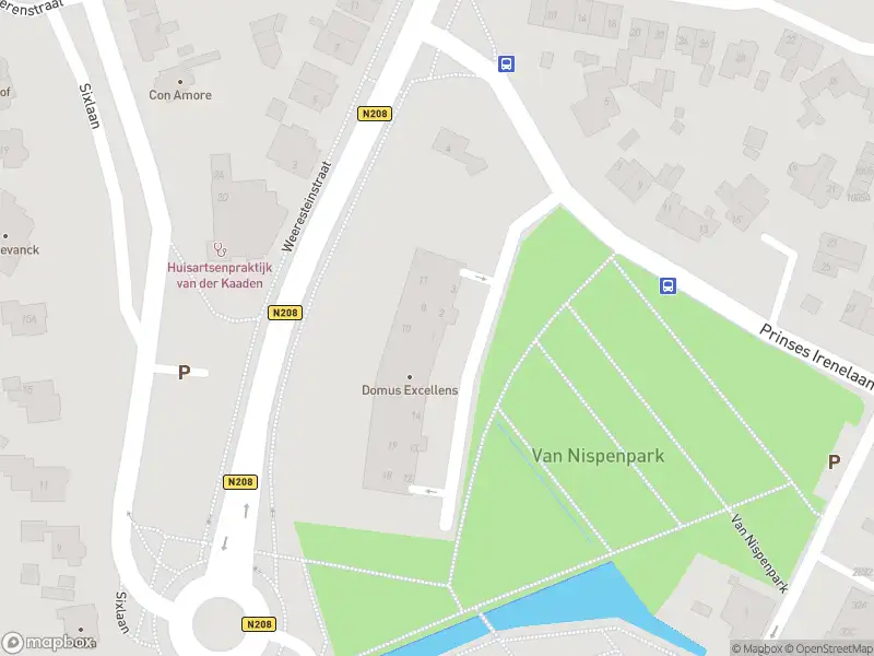 Ambulance met gepaste spoed naar de Van Nispenpark in Hillegom