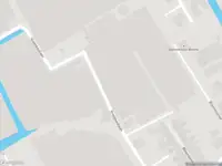Ambulance met grote spoed naar de Vredebestlaan in Poeldijk vanwege waarnemen gaslucht