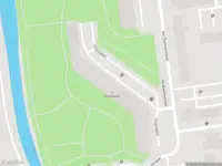 Ambulance met gepaste spoed naar de Chopinplein in Schiedam