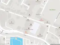 Ambulance met gepaste spoed naar de Raadhuisplein in Alblasserdam