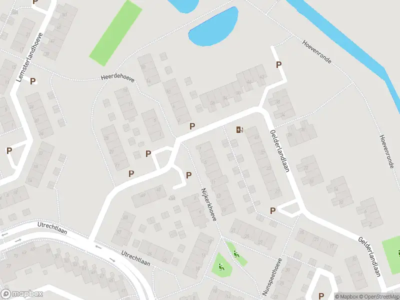 Ambulance met grote spoed naar de Nijkerkhoeve in Vlaardingen