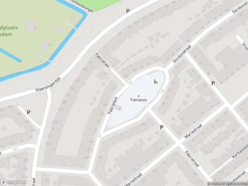 Ambulance met gepaste spoed naar de Fabristraat in Schiedam