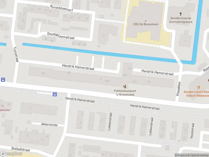 Ambulance met grote spoed naar de Hendrik Hamerstraat in 's-Gravendeel