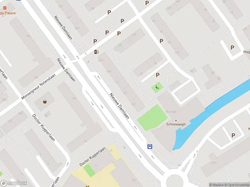 Ambulance met gepaste spoed naar de Nieuwe Damlaan in Schiedam