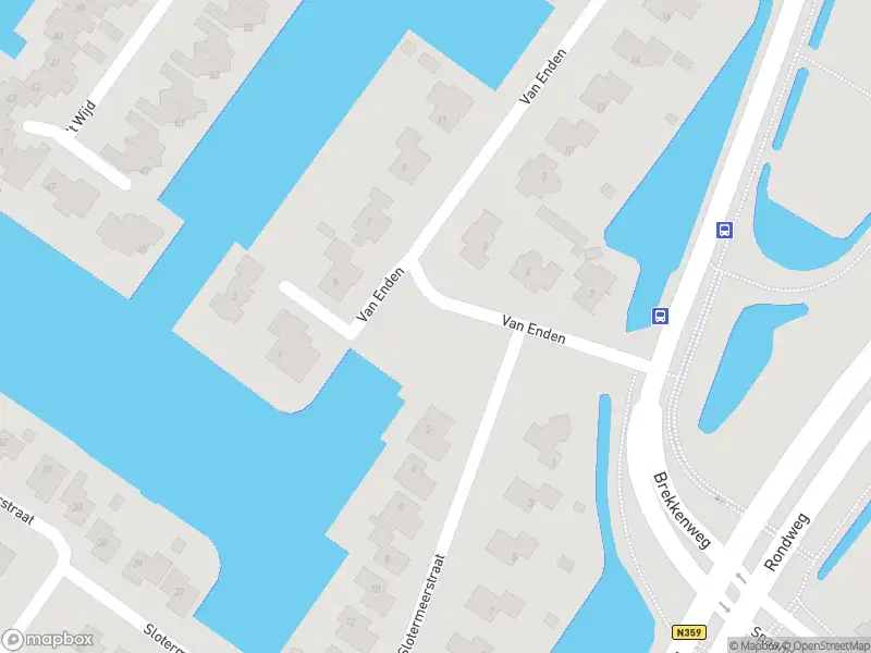 Brandweer met grote spoed naar de Van Enden in Lemmer vanwege voertuigbrand