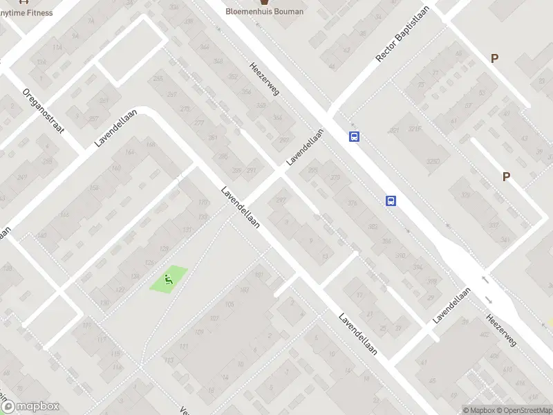 Brandweer met gepaste spoed naar de Heezerweg in Eindhoven vanwege een buitenbrand