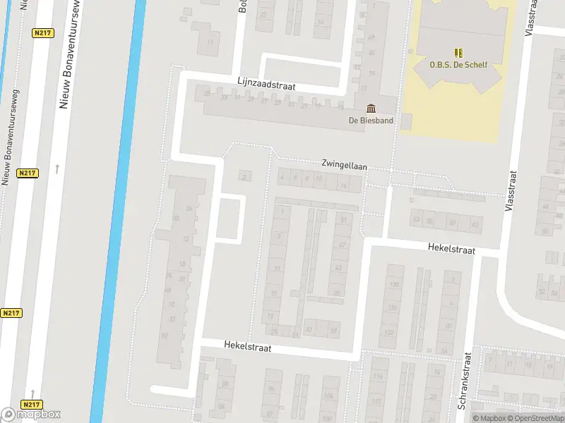 Ambulance met grote spoed naar de Hekelstraat in 's-Gravendeel