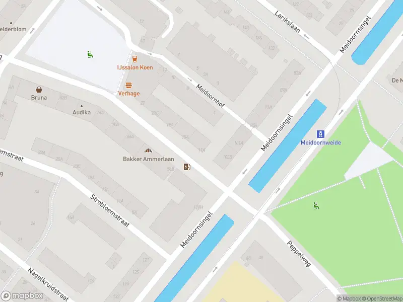 Ambulance met gepaste spoed naar de Peppelweg in Rotterdam