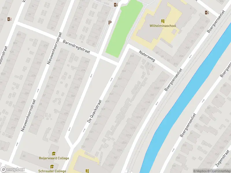 Ambulance met gepaste spoed naar de De Quackstraat in Rotterdam