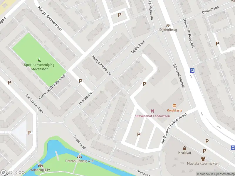 Ambulance met gepaste spoed naar de Margo Antinkpad in Leiden