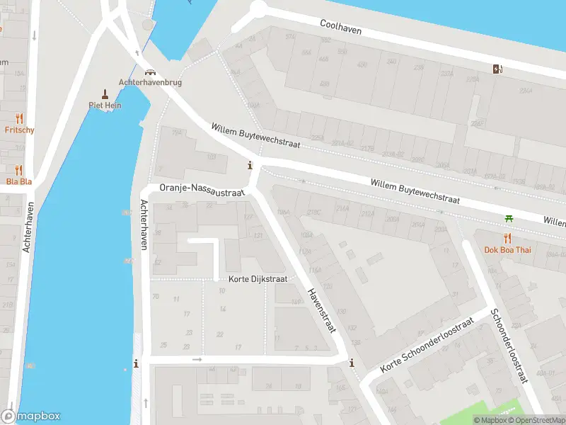 Ambulance met gepaste spoed naar de Havenstraat in Rotterdam