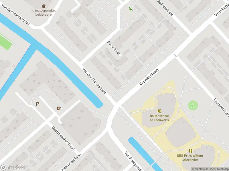 Ambulance met gepaste spoed naar de Van der Marckstraat in Leiderdorp