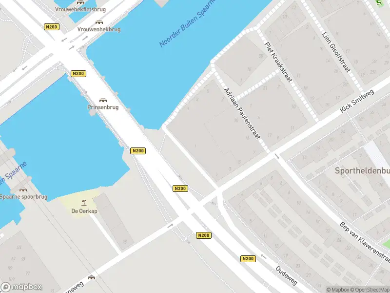 Ambulance naar de Henk Schijvenaarstraat in Haarlem