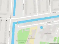 Ambulance met grote spoed naar de Carnissedreef in Rotterdam