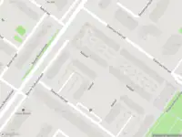 Ambulance met grote spoed naar de Aakpad in Amsterdam