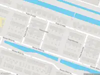 Ambulance met gepaste spoed naar de Platte Driedijk in Hoogvliet Rotterdam