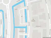 Ambulance met grote spoed naar de Zwolseweg in Barendrecht