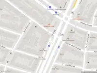 Ambulance met gepaste spoed naar de Dorpsweg in Rotterdam