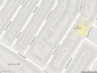 Ambulance met gepaste spoed naar de Herradesstraat in Dordrecht