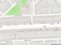 Ambulance met gepaste spoed naar de Strevelsweg in Rotterdam