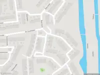 Ambulance met grote spoed naar de Snoekenveen in Spijkenisse