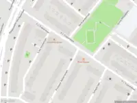 Ambulance met gepaste spoed naar de P J Troelstralaan in Schiedam